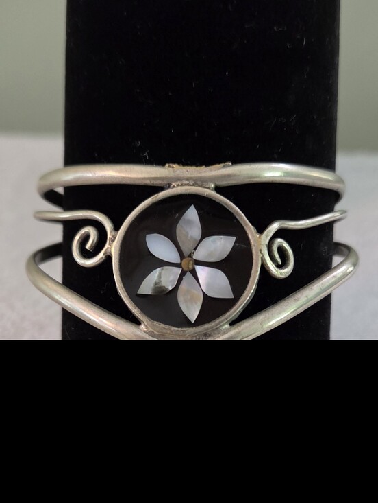 Jewelry - Silver Flower Inlay Cuff Bracelet - White Mother of Pearl Accent